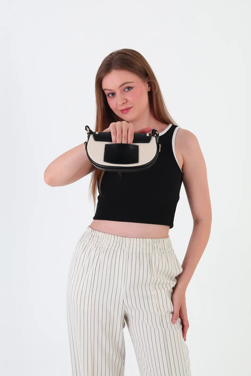 Daisy Kapaklı Çapraz Çanta Siyah