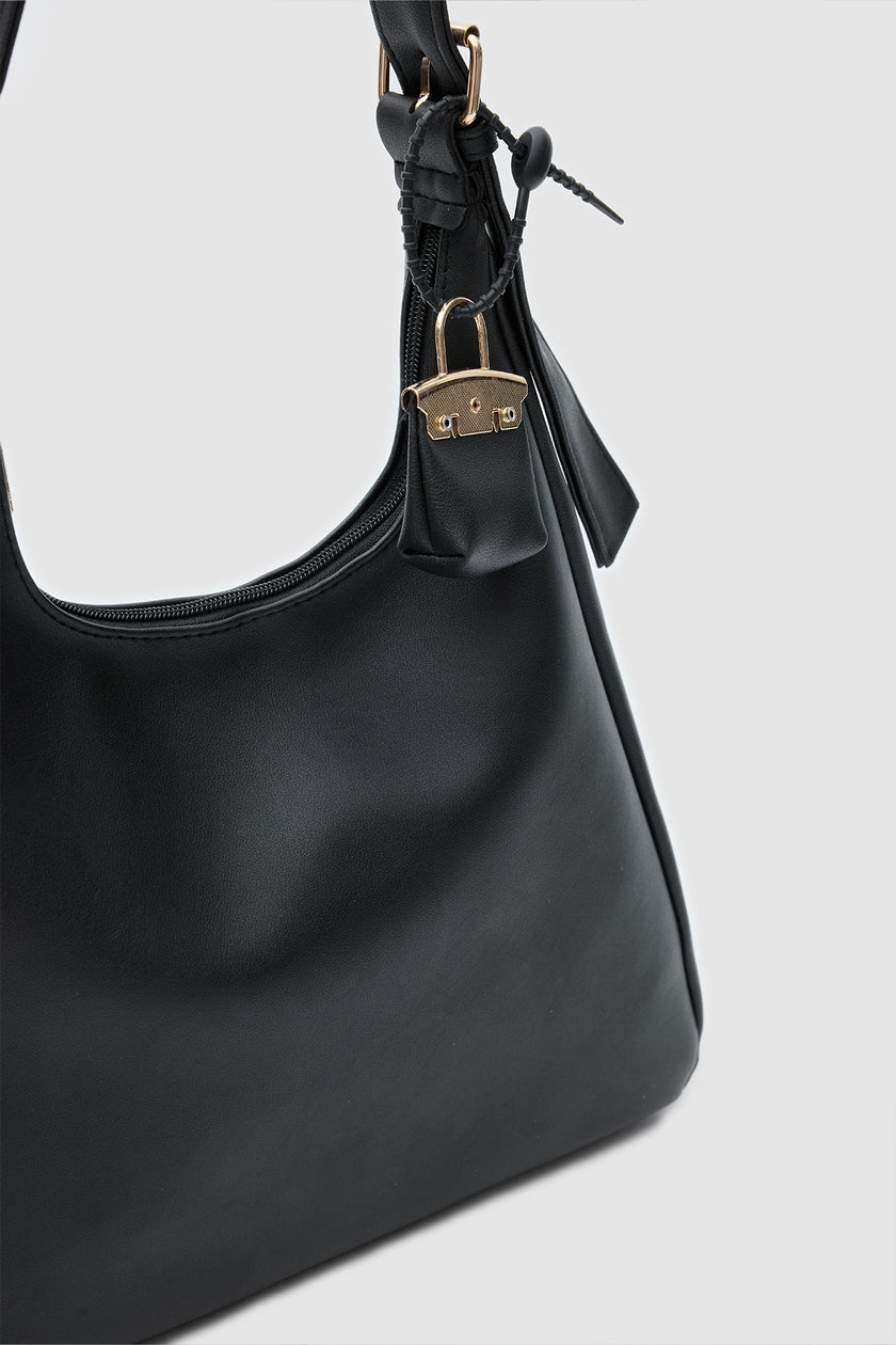 Vilma Charmlı Salaş Omuz Çantası Siyah