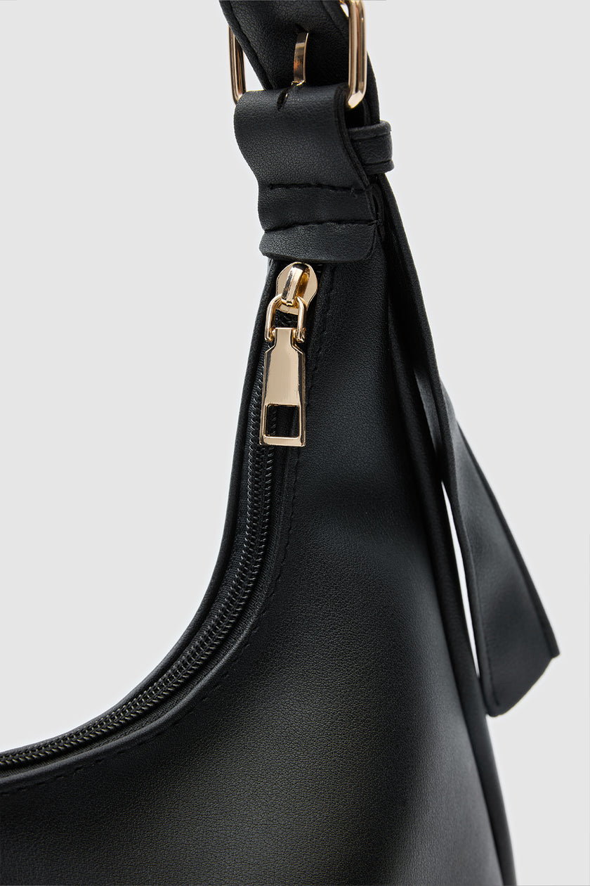 Vilma Charmlı Salaş Omuz Çantası Siyah