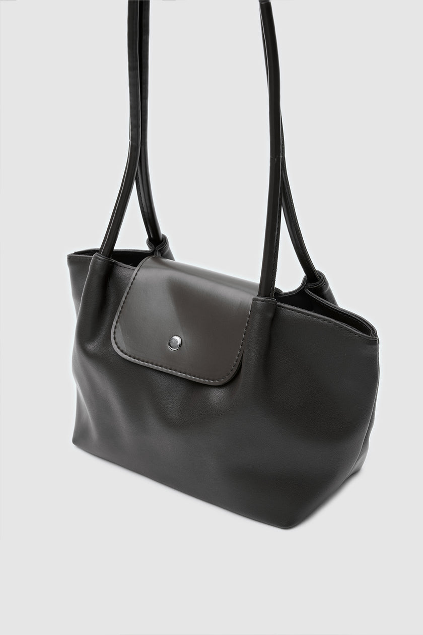 Hobo Kapaklı Omuz Çanta Siyah