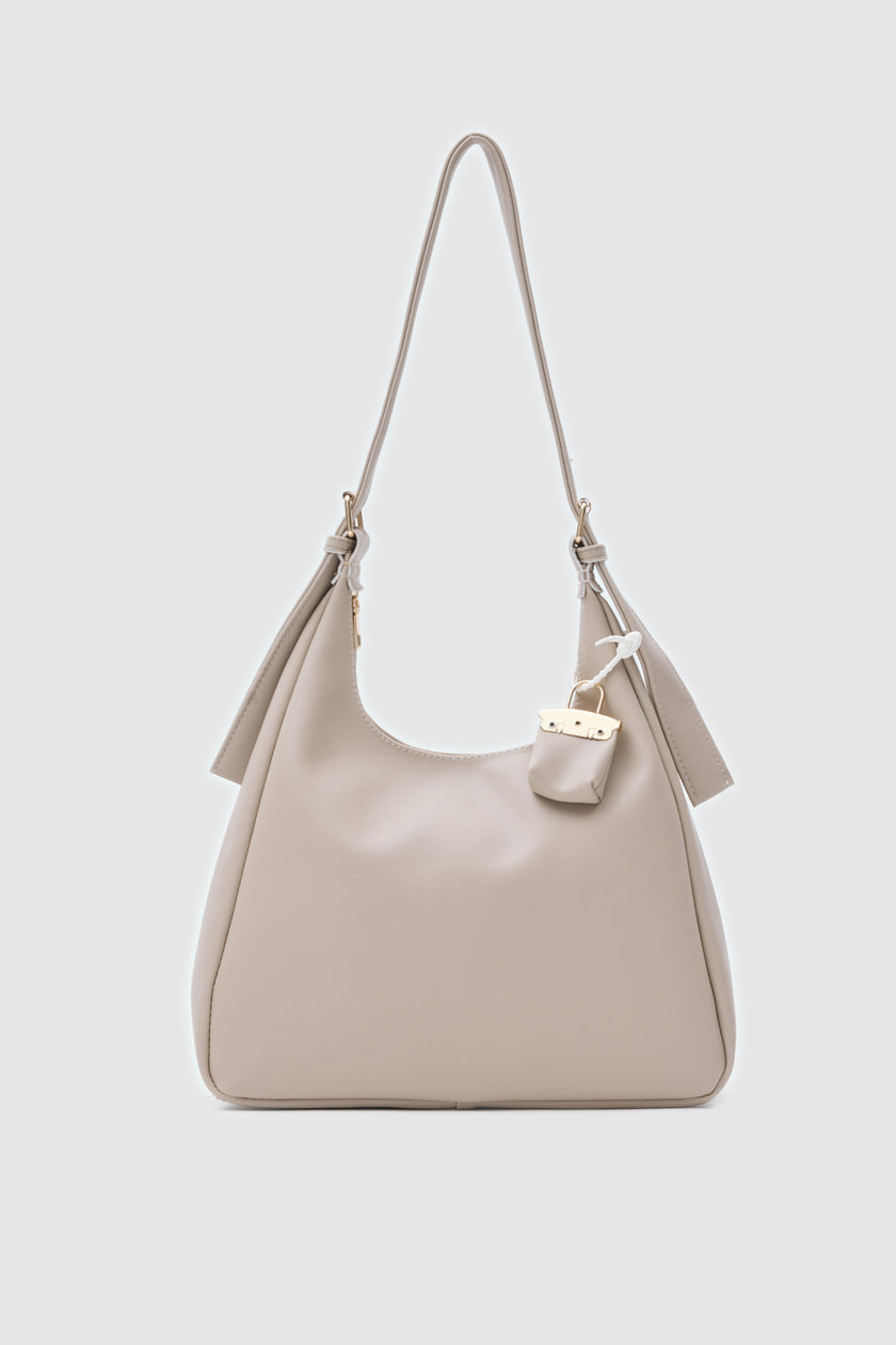 Vilma Charmlı Salaş Omuz Çantası Bej